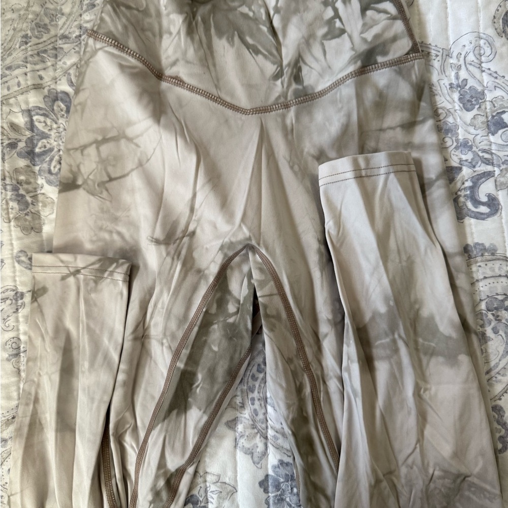 Stylish Women's Gray Leggings